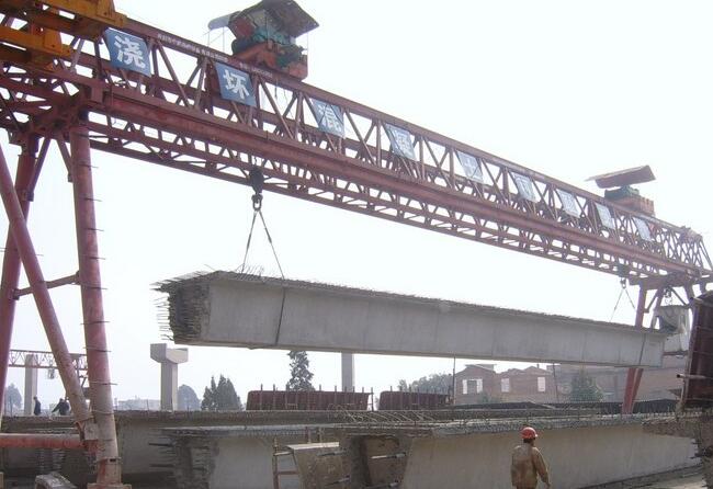MH型桁架式龍門(mén)起重機(jī)