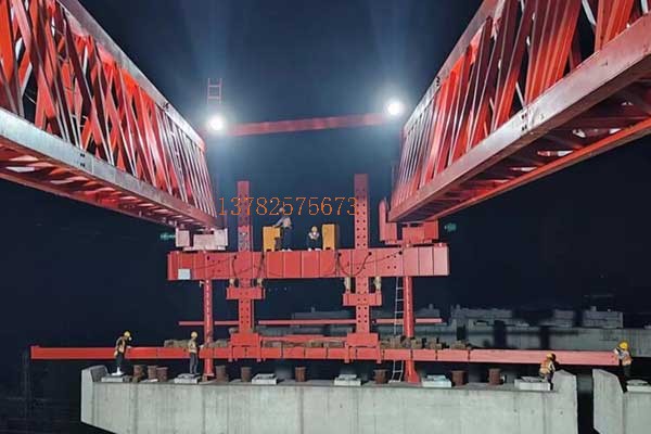 HNJQ60-360配重架橋機，廣州白云跨鐵項目，架設完成